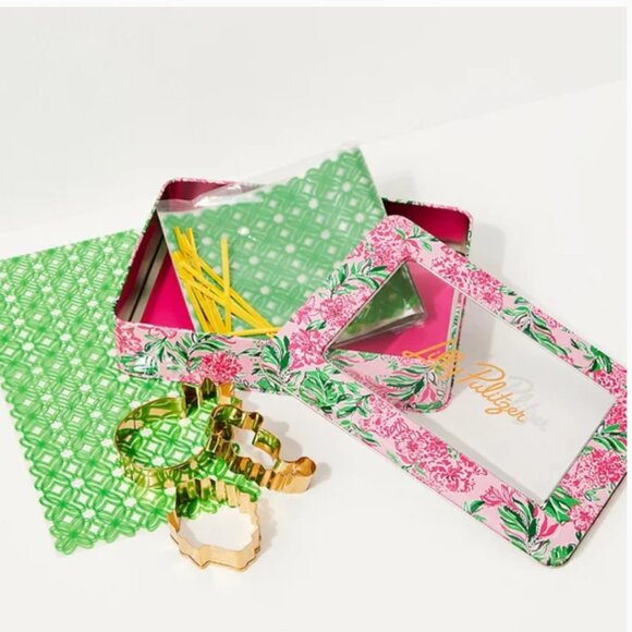 Lilly Pulitzer Cookie Cutter Exchange Kit Gold Seashell Pineapple and Seahorse - Picture 11 of 11